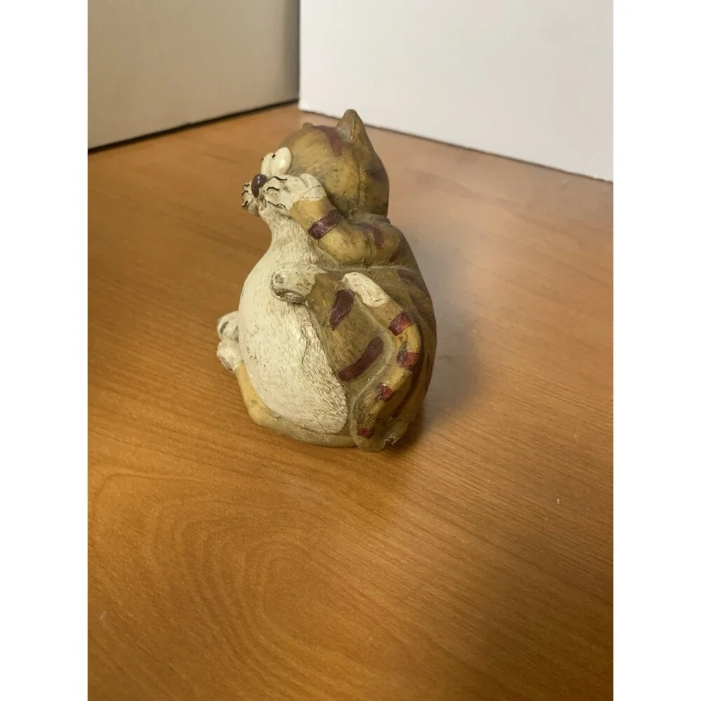 Vintage Funny Resin Cat 5” x3” x 4”